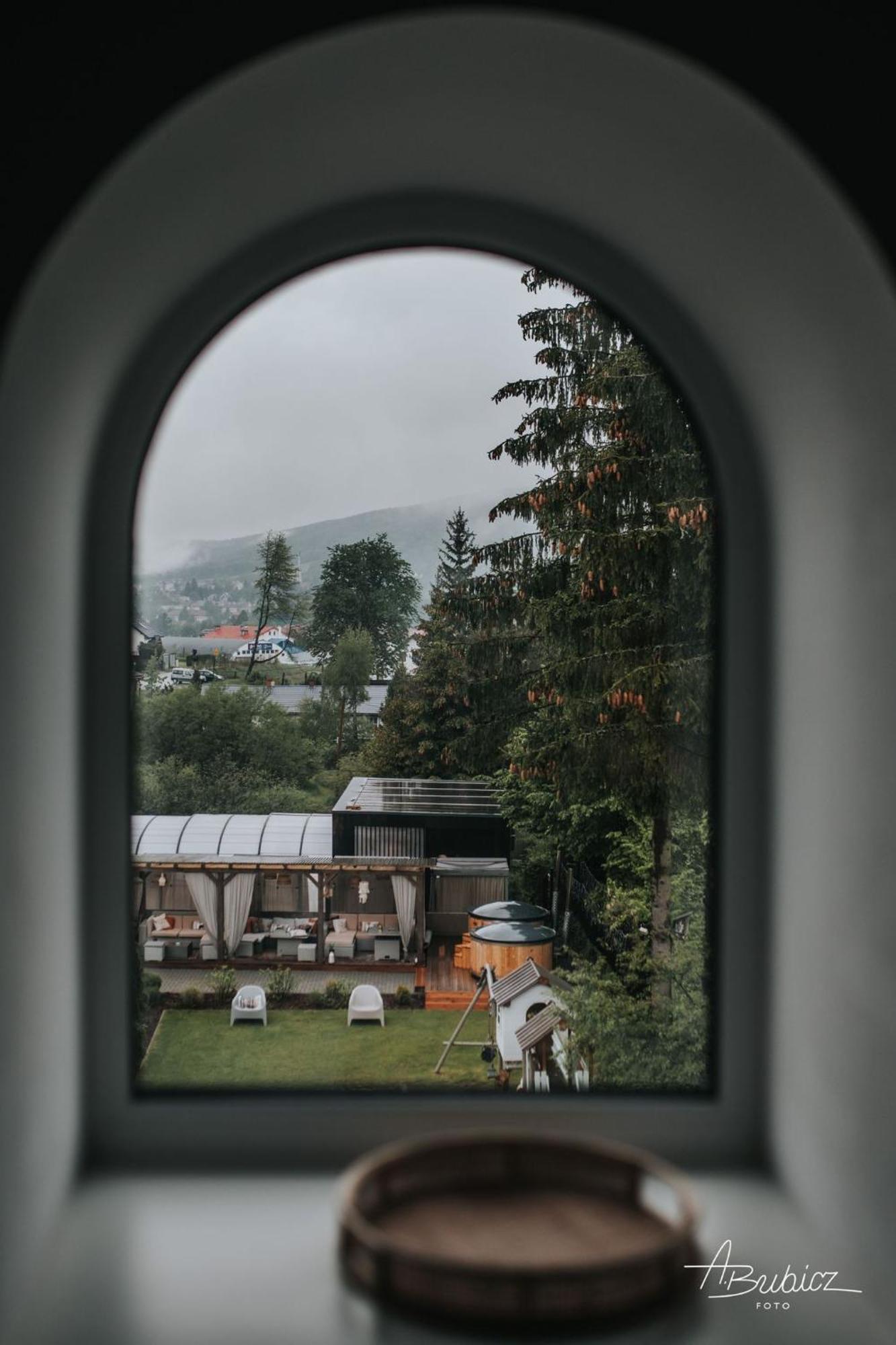 Boho House Aparthotel Ustrzyki Dolne Kültér fotó